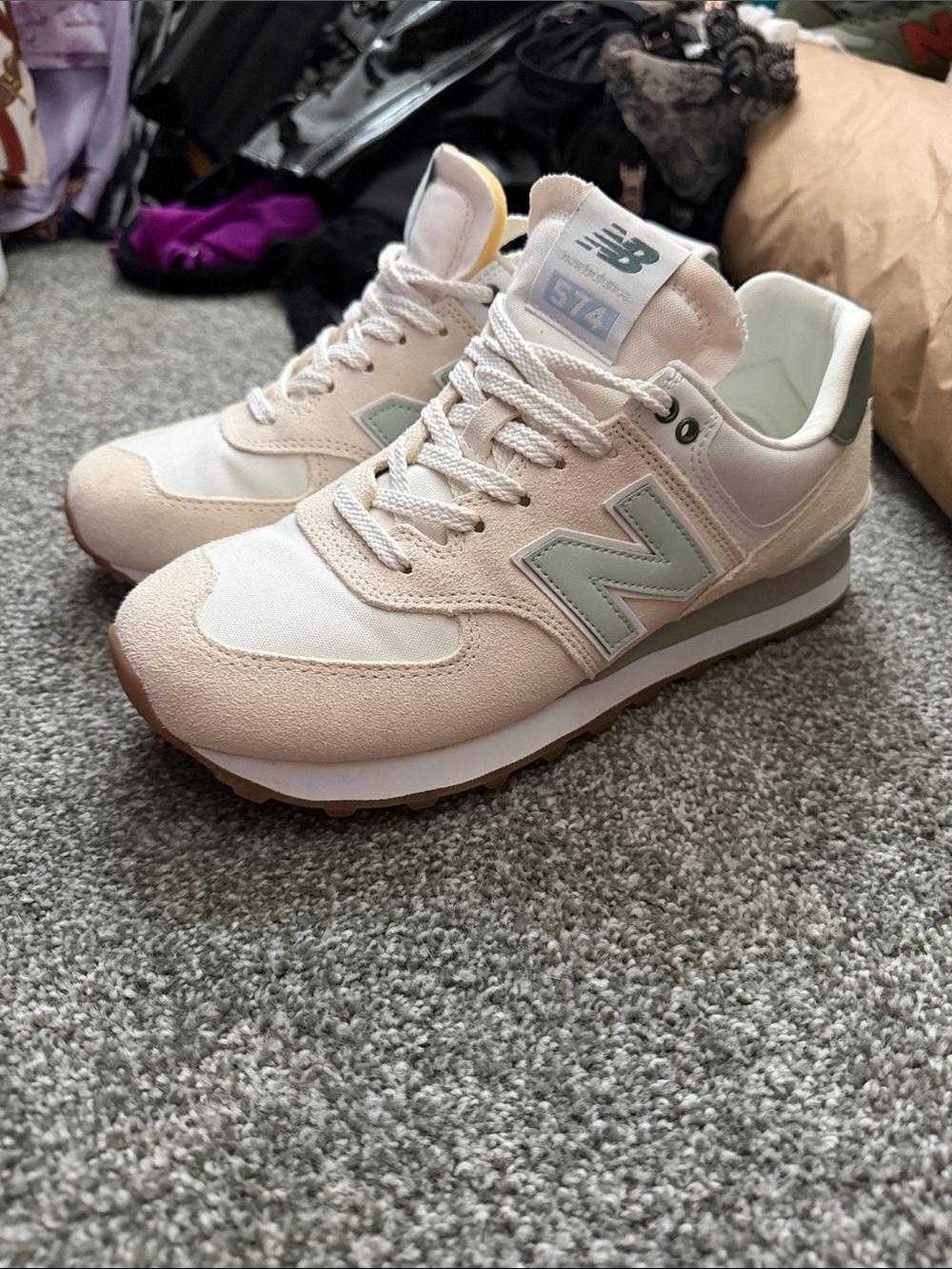 New Balance Women's Sneakers in off white with Mint Accents